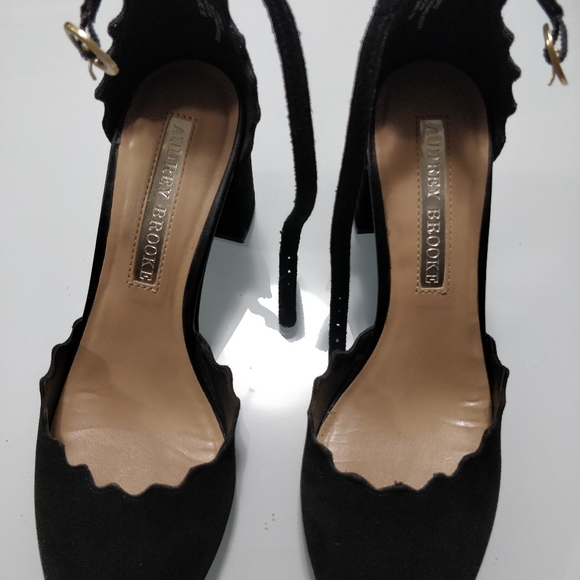 Beautiful shoes - Picture 7 of 7